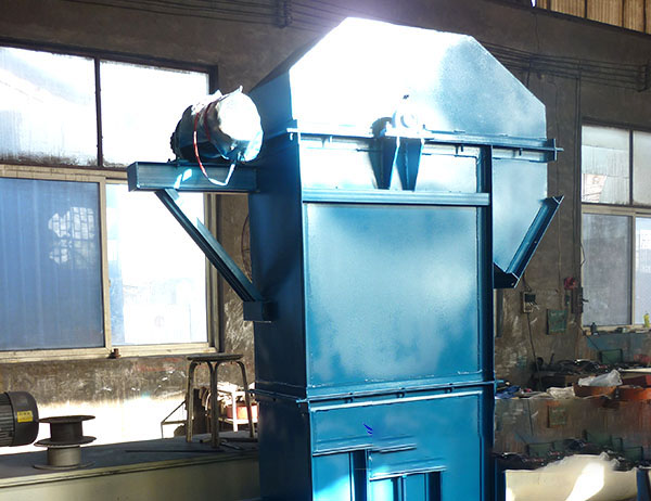 使用斗提機(jī)單位不一樣選用材質(zhì)也不一樣！