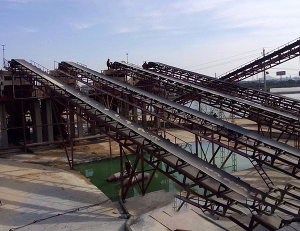 礦山輸送機(jī)排名廠家靠前設(shè)計工業(yè)輸送機(jī)優(yōu)勢