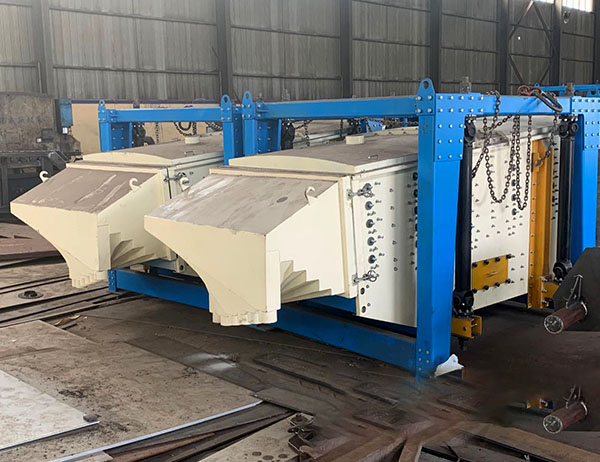 方形搖擺篩上面的物料不搖擺正常嗎？