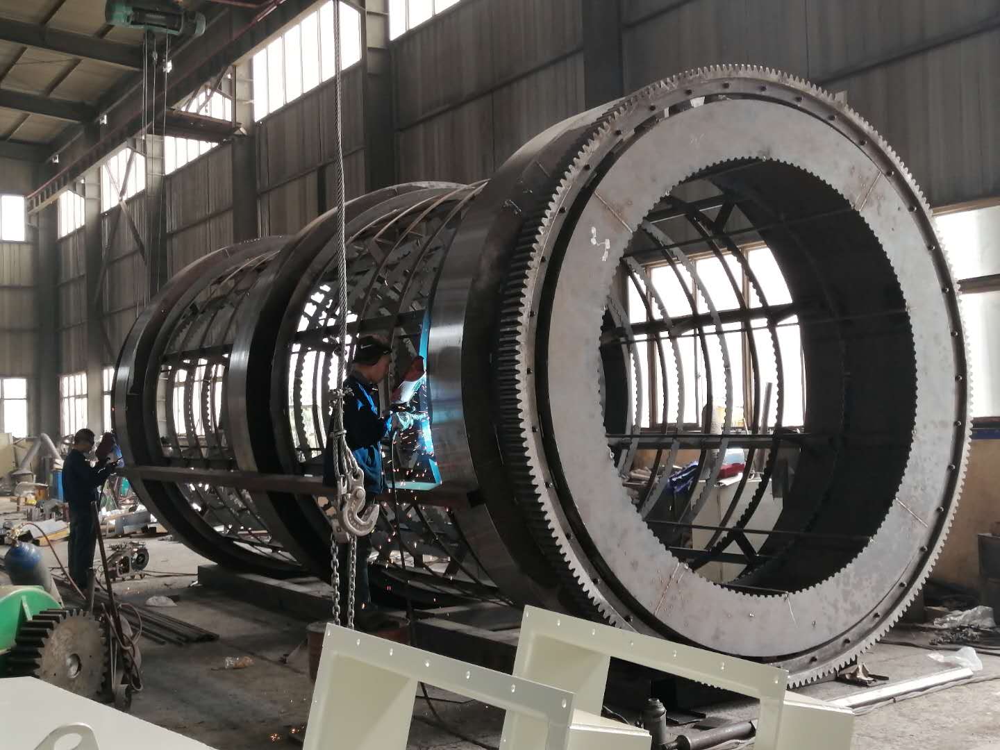 鵝卵石、木屑、垃圾使用滾筒篩分篩石較多